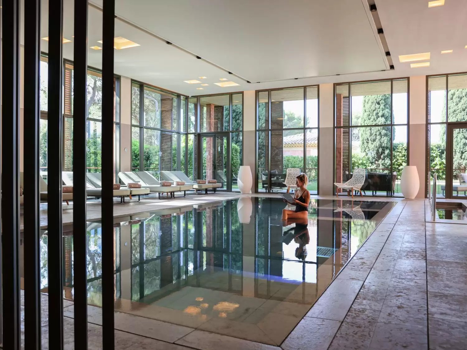 La piscine intérieure du spa de l'Hôtel & Spa du Castellet