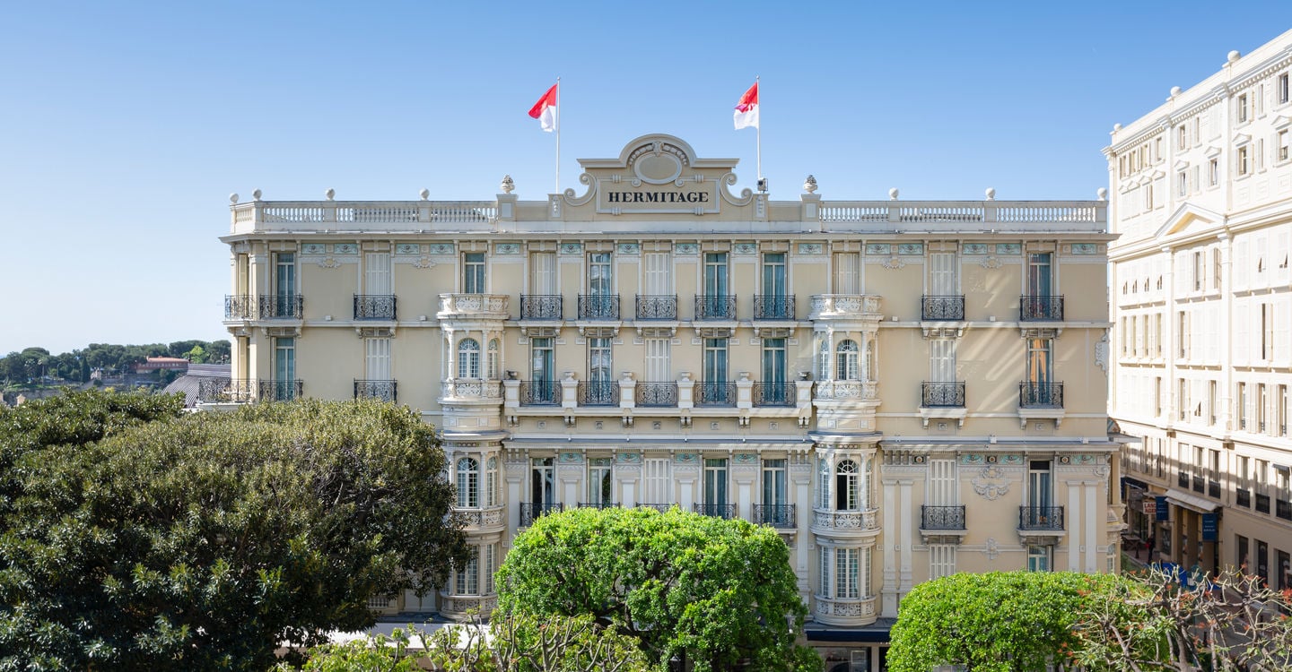 La façade Belle Époque de l'Hôtel Hermitage à Monte-Carlo